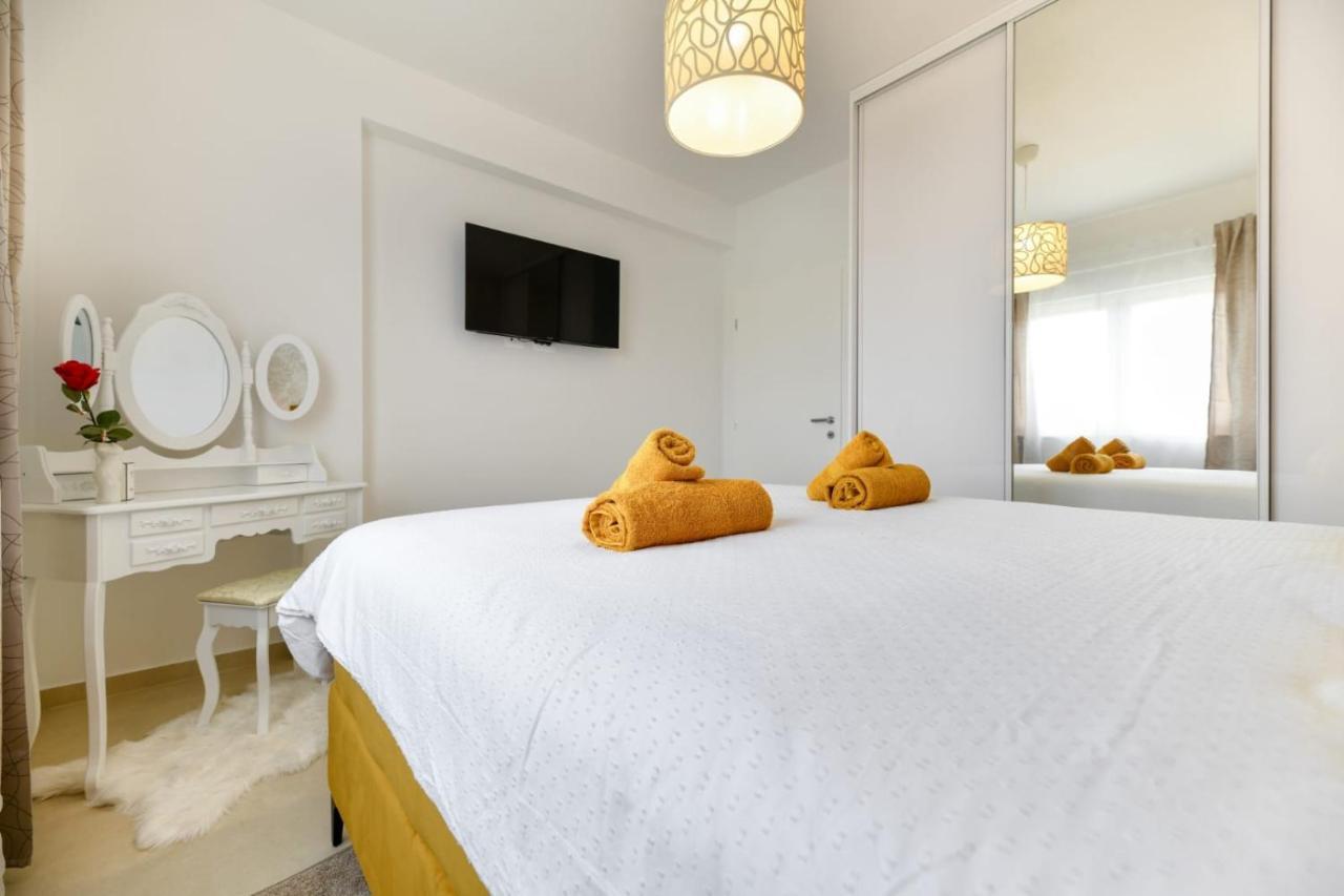 Family Apartment Amare 扎达尔 外观 照片