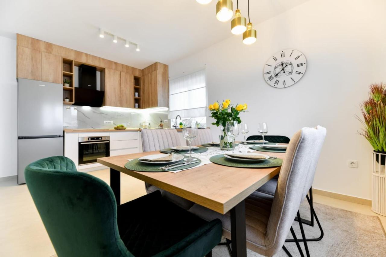 Family Apartment Amare 扎达尔 外观 照片
