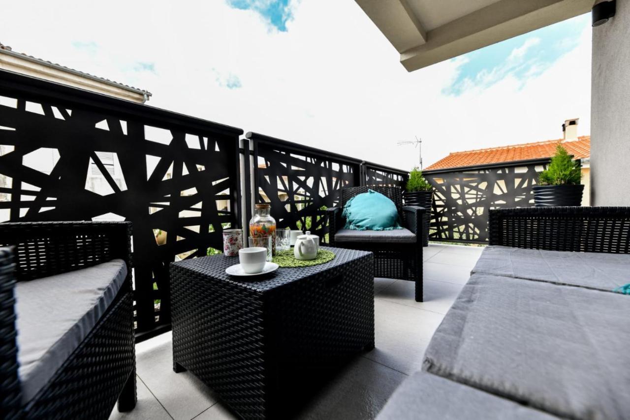Family Apartment Amare 扎达尔 外观 照片