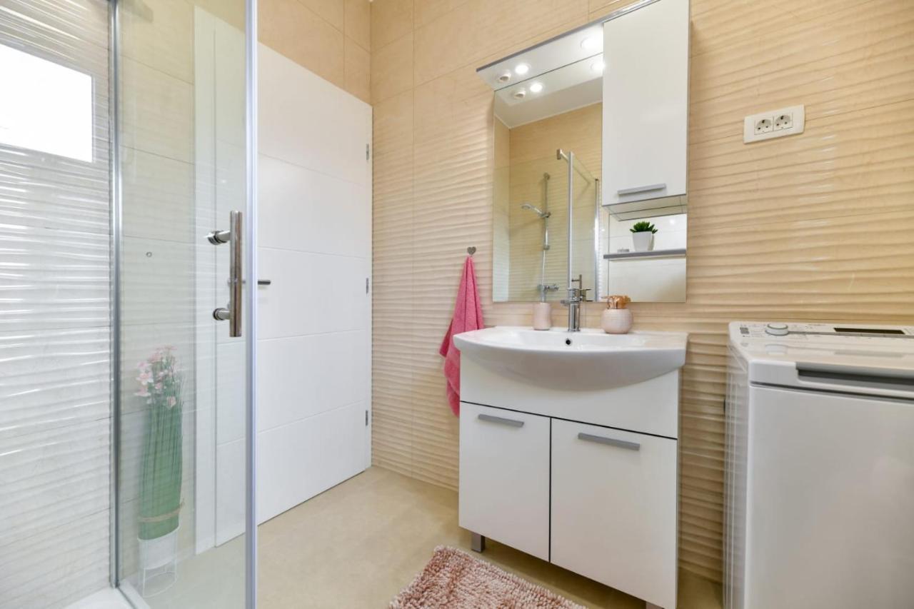 Family Apartment Amare 扎达尔 外观 照片